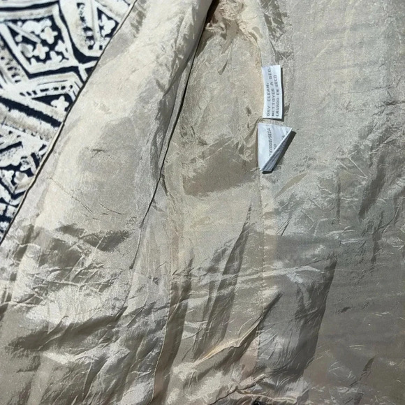 Jones New York‎ Vintage 100% Silk Black and Tan Jacket Size 4P, Aztec, Classy - Picture 9 of 9